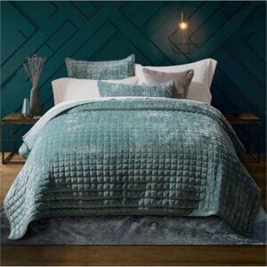Luxury Velvet King Quilt Set 3-Piece Teal Soft & Plush Includes Quilt With 2 Mat